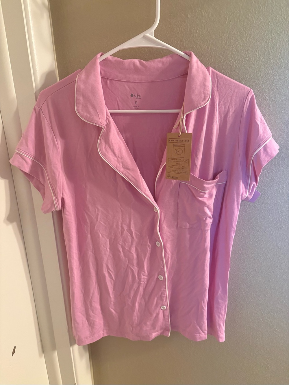 Kyte BABY Small Pink Short Sleeve Pajama Top with Piping